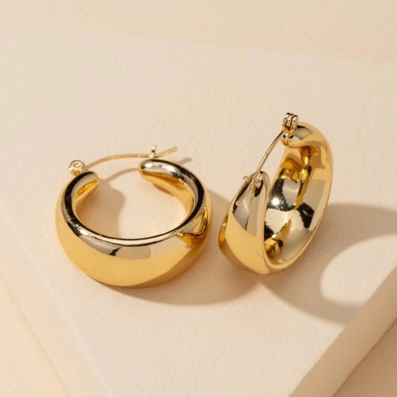 Gold Tone Hoop Earrings Wide - Picture 1 of 4